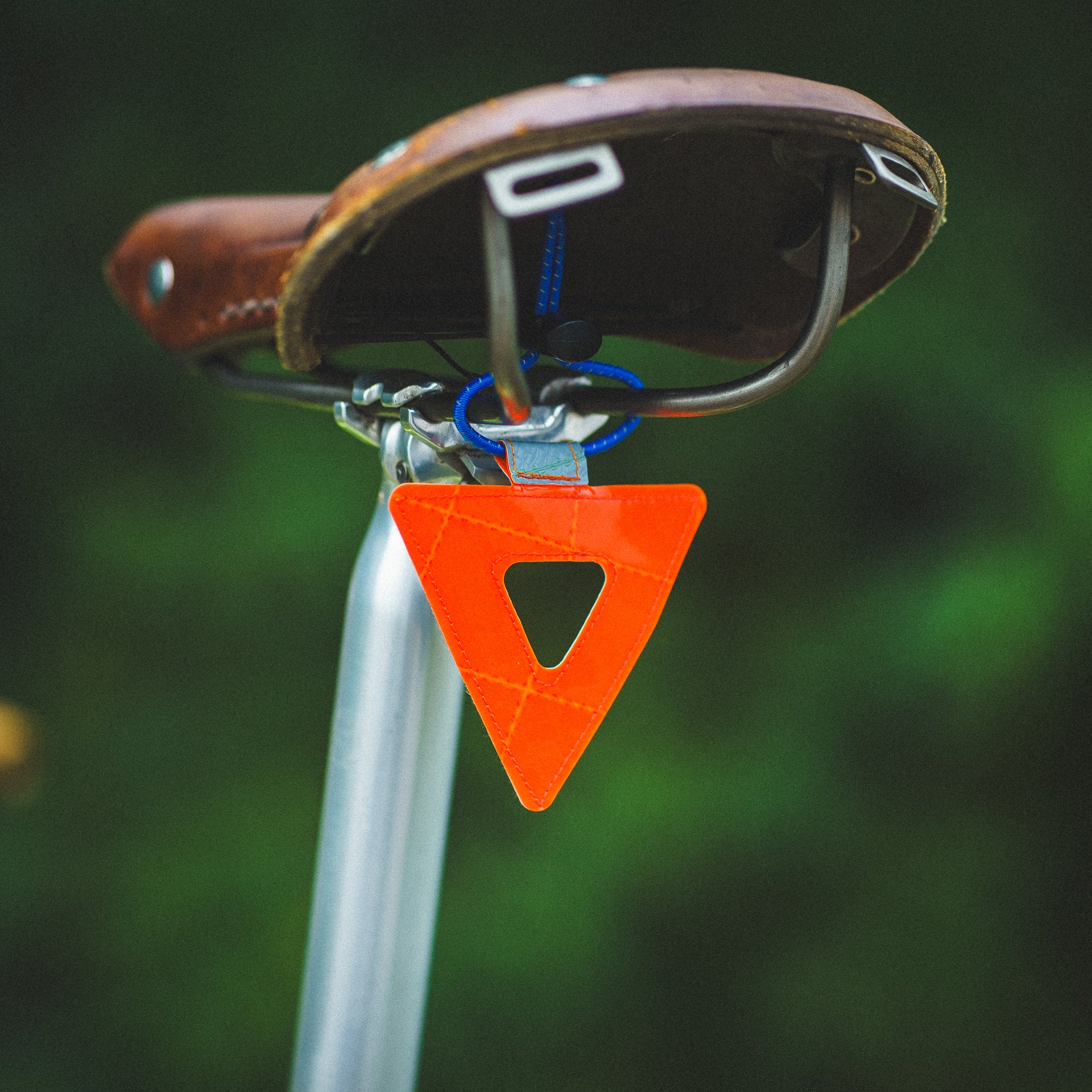 Visto Prismatic Safety Triangle - Image 2